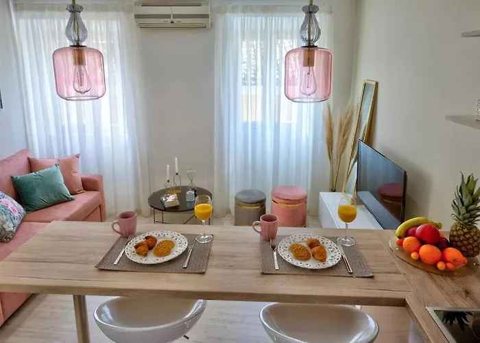 Marilu- The Downtown Appartement