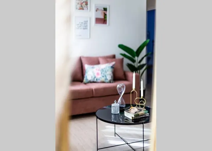 Marilu- The Downtown Appartement