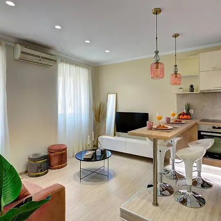 Marilu- The Downtown